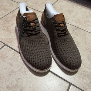 Men's Brown Knit Sneakers